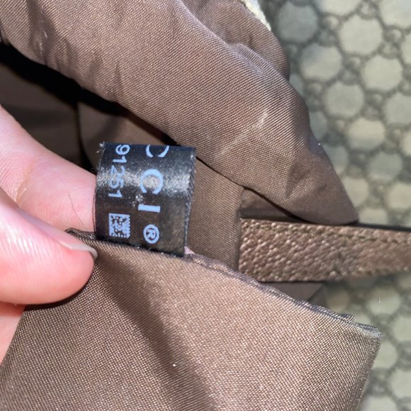 GUCCI Neo GUCCI Drawstring Backpack - Picture 5 of 8